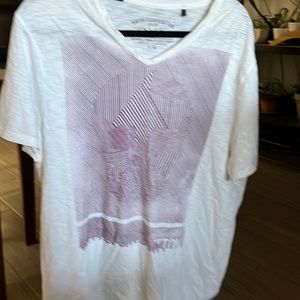 Buffalo David Bitton Mens large v neck t shirt skull shirt